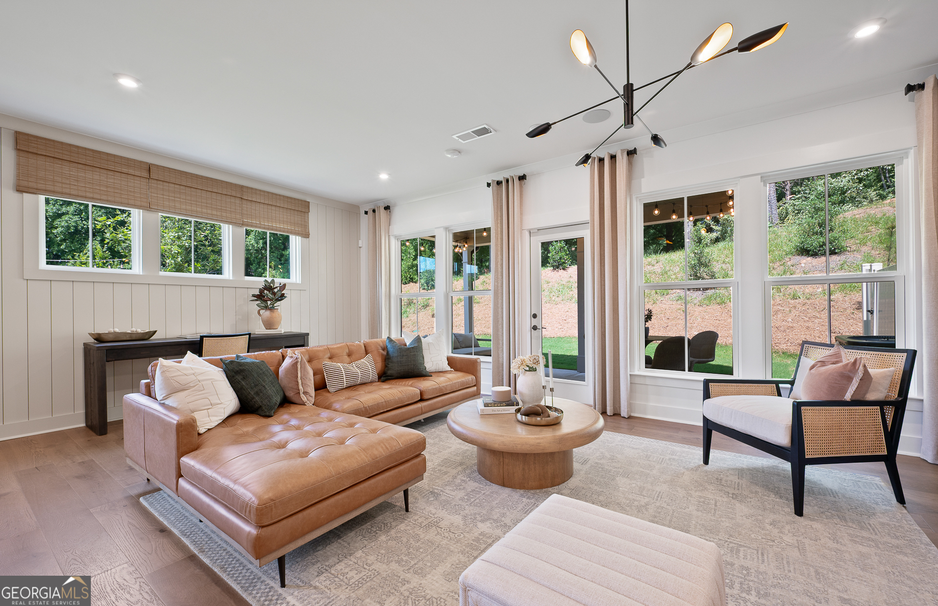 130 Briargate DR