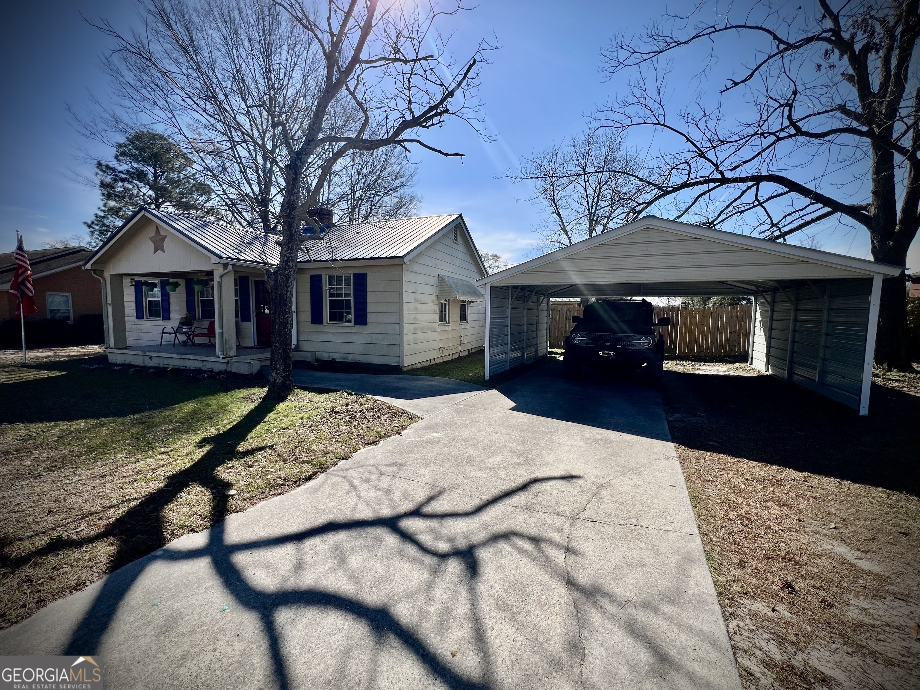 Listing image 3