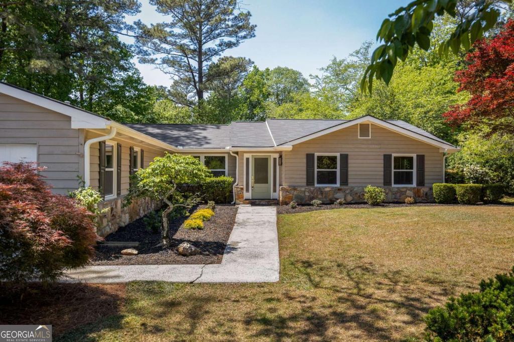 Photo of 3231 Bunten Road, Duluth, GA 30096 (MLS # 10761309)