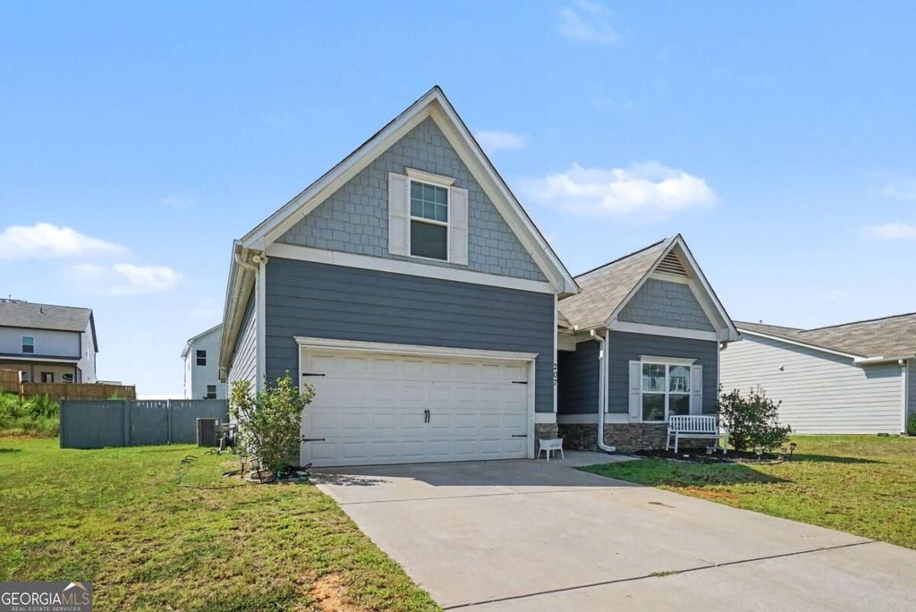 Photo of 207 Malbone Street SW, Cartersville, GA 30120 (MLS # 10842140)