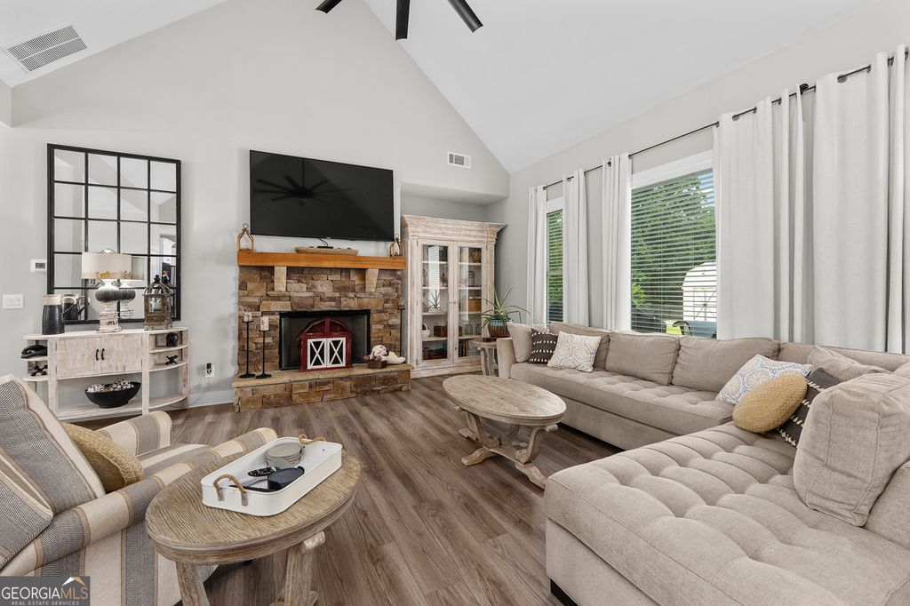 Photo of 11 Montview Circle SE, Cartersville, GA 30121 (MLS # 10794104)