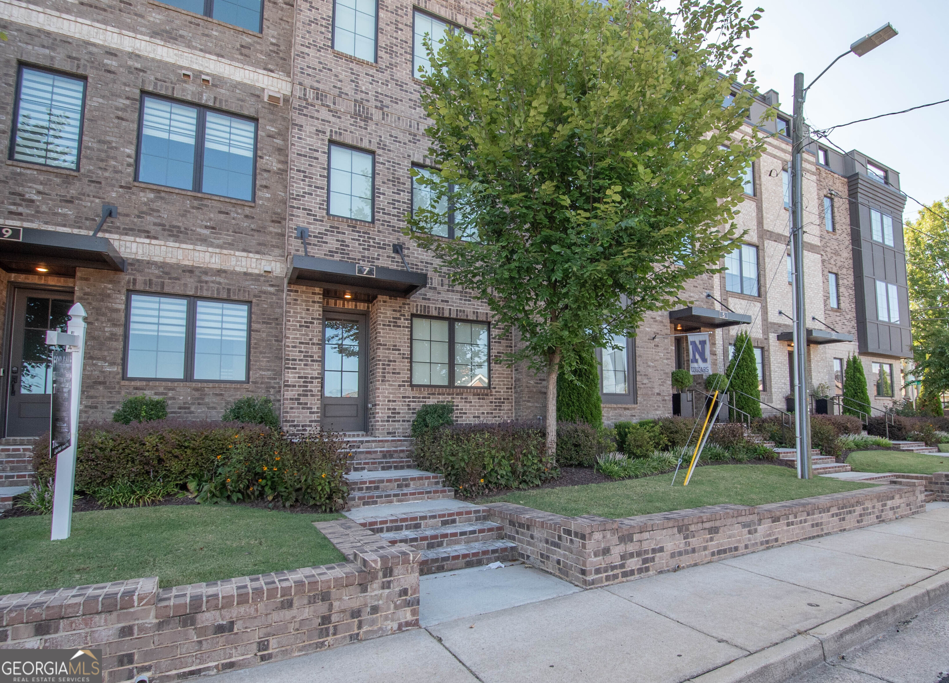 Newnan, Georgia 30263, United States, 3 Bedrooms Bedrooms, ,4 BathroomsBathrooms,Residential,Pending,45805