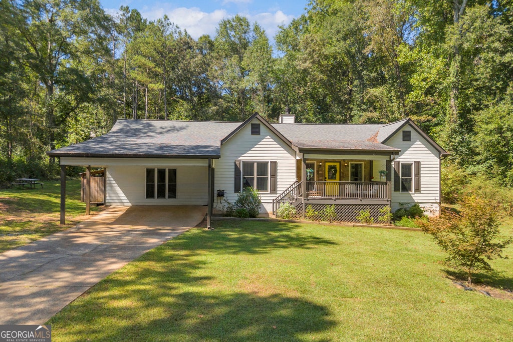 Photo of 456 Brown Bridge Road, Auburn, GA 30011 (MLS # 10849066)