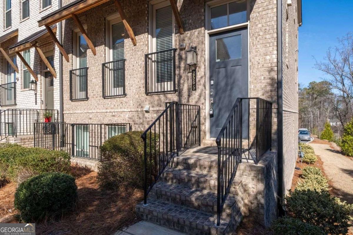 2565 Cherry Birch LN