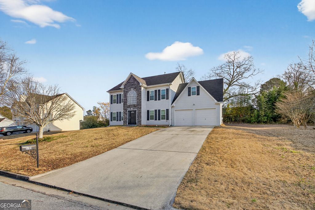 Photo of 2792 Brandon Lake Drive, Snellville, GA 30039 (MLS # 10661985)