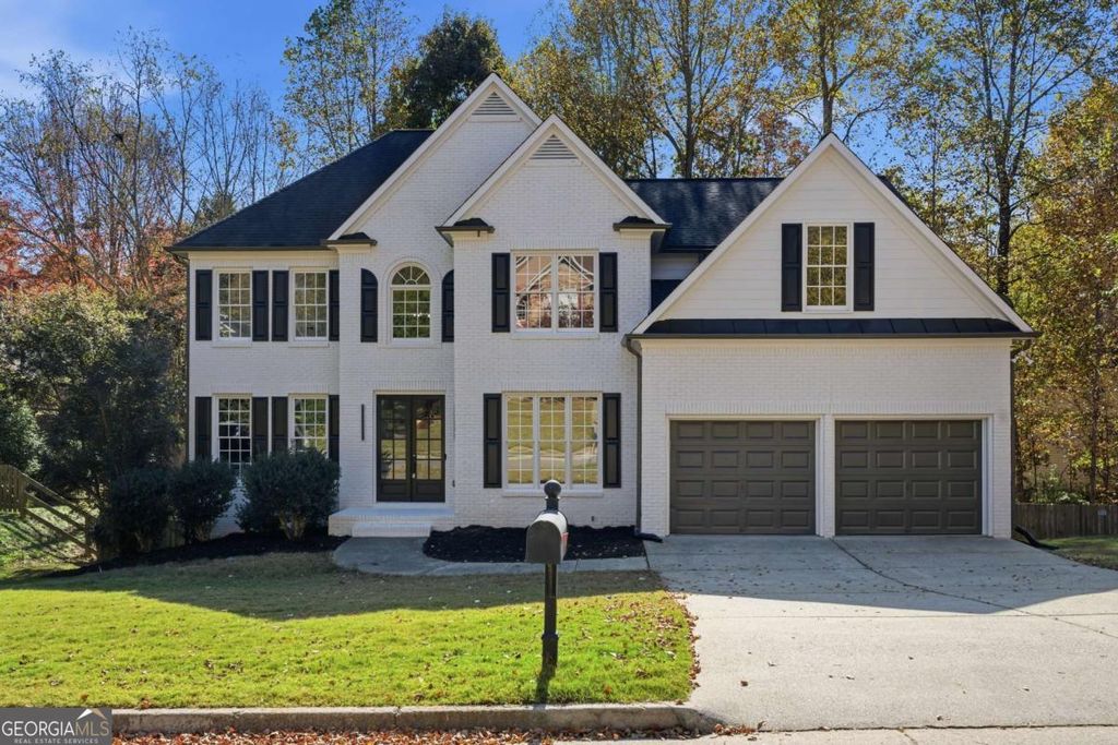 Photo of 435 Lake Point Trace, Canton, GA 30114 (MLS # 10640295)