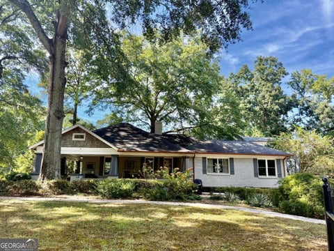 Photo of 2262 Ridgedale Road NE, Atlanta, GA 30317 (MLS # 10856591)