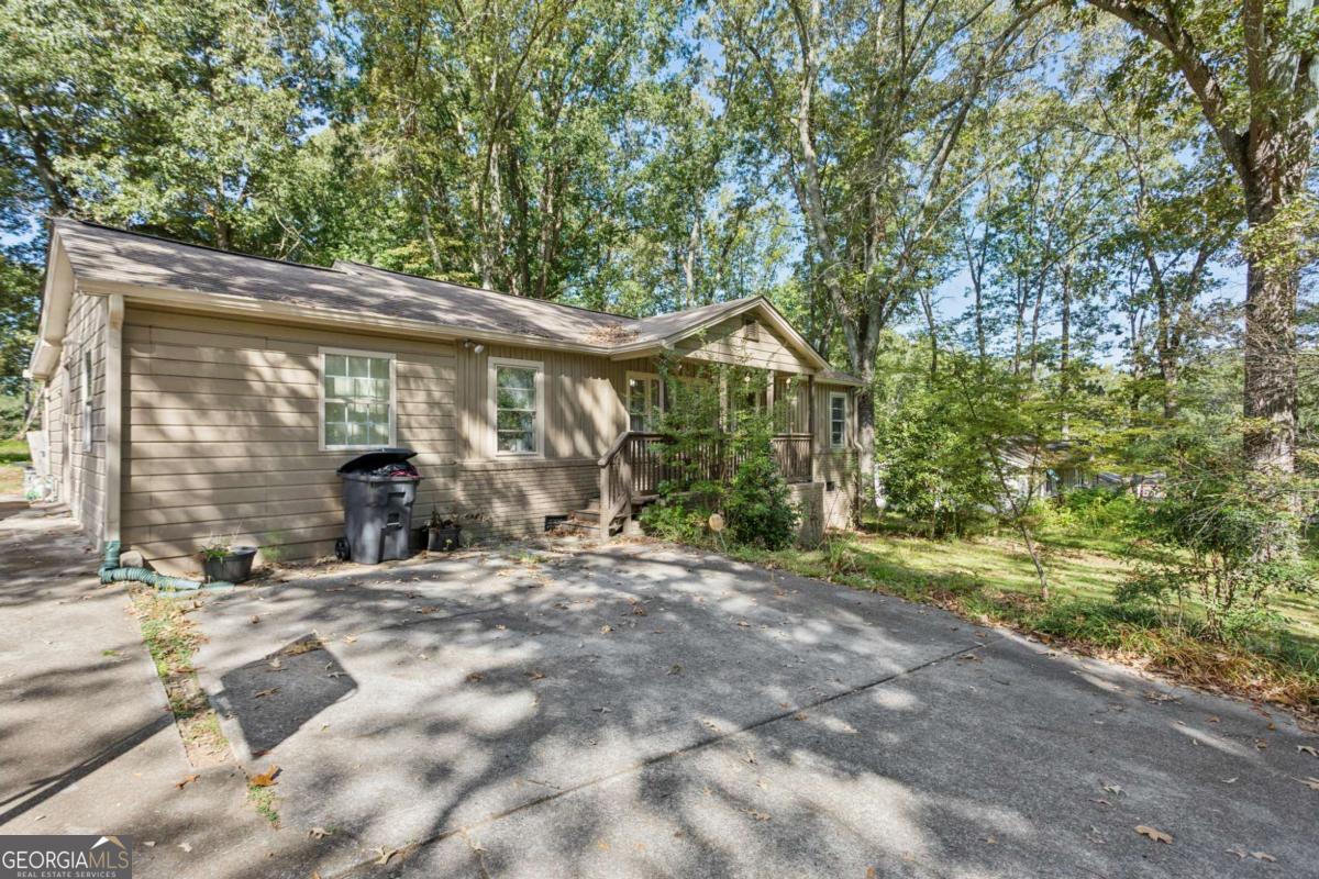 5800 Crabapple DR SW