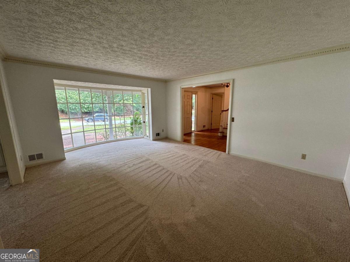 600 Meuse WAY