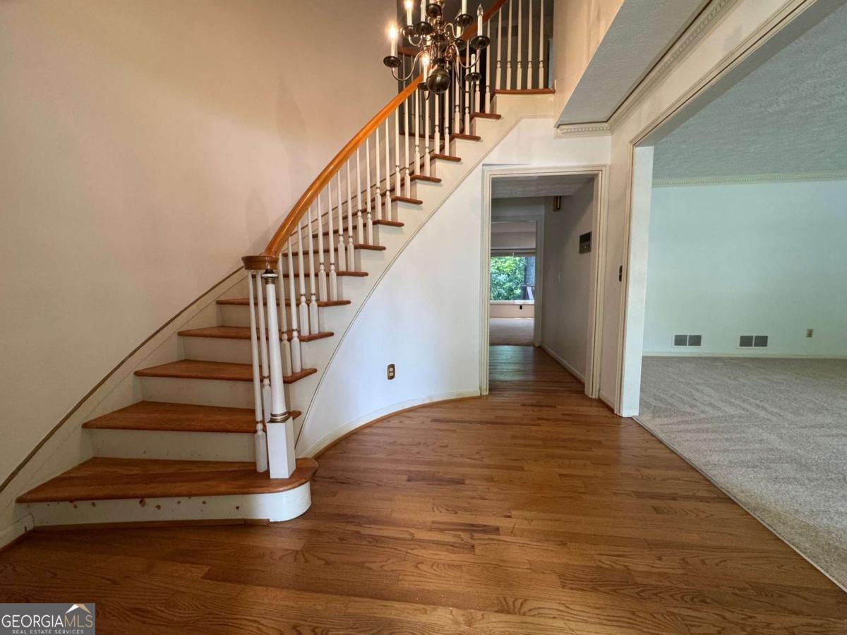 600 Meuse WAY