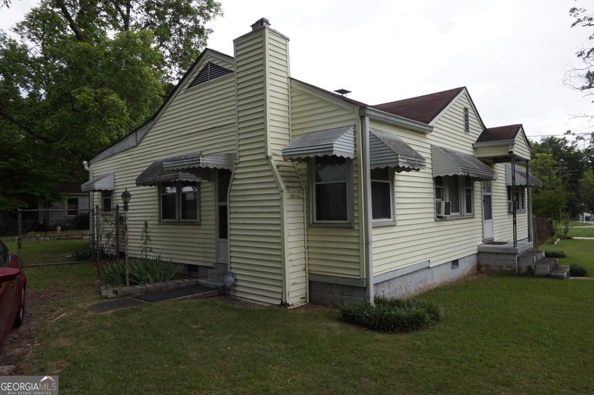 829 Warren DR