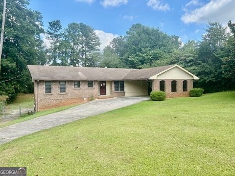 7438 Ambassador DR Riverdale GA 30296