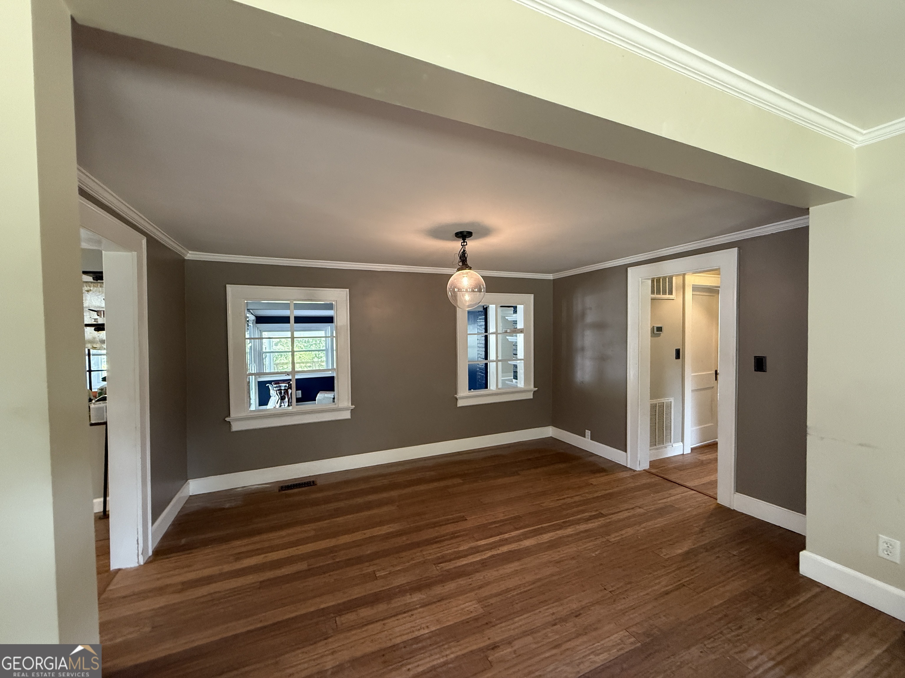 6164 Warner RD