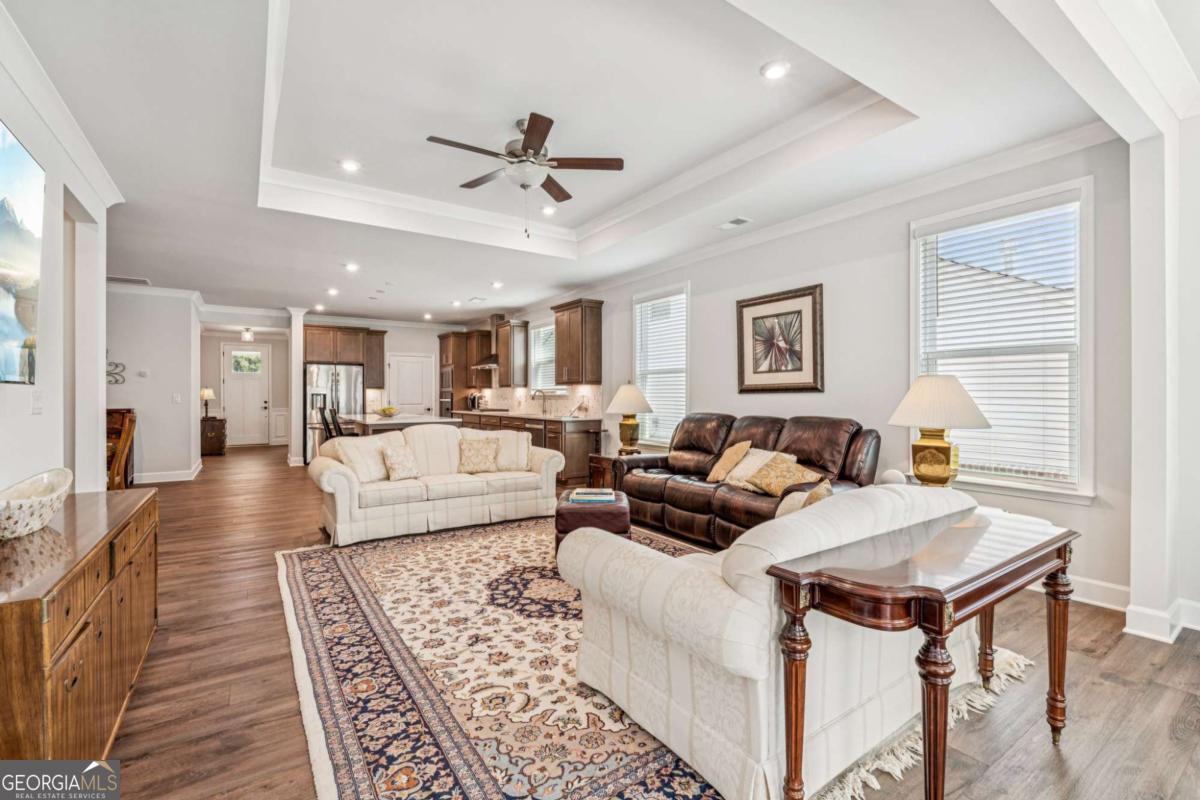 Lakecrest - Residential