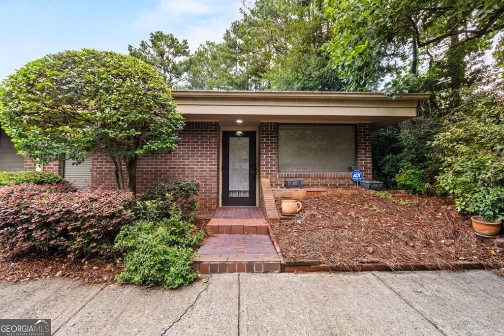 Photo of 11205 Alpharetta Highway #I4, Roswell, GA 30076 (MLS # 10847272)