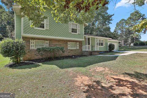 A home in Newnan