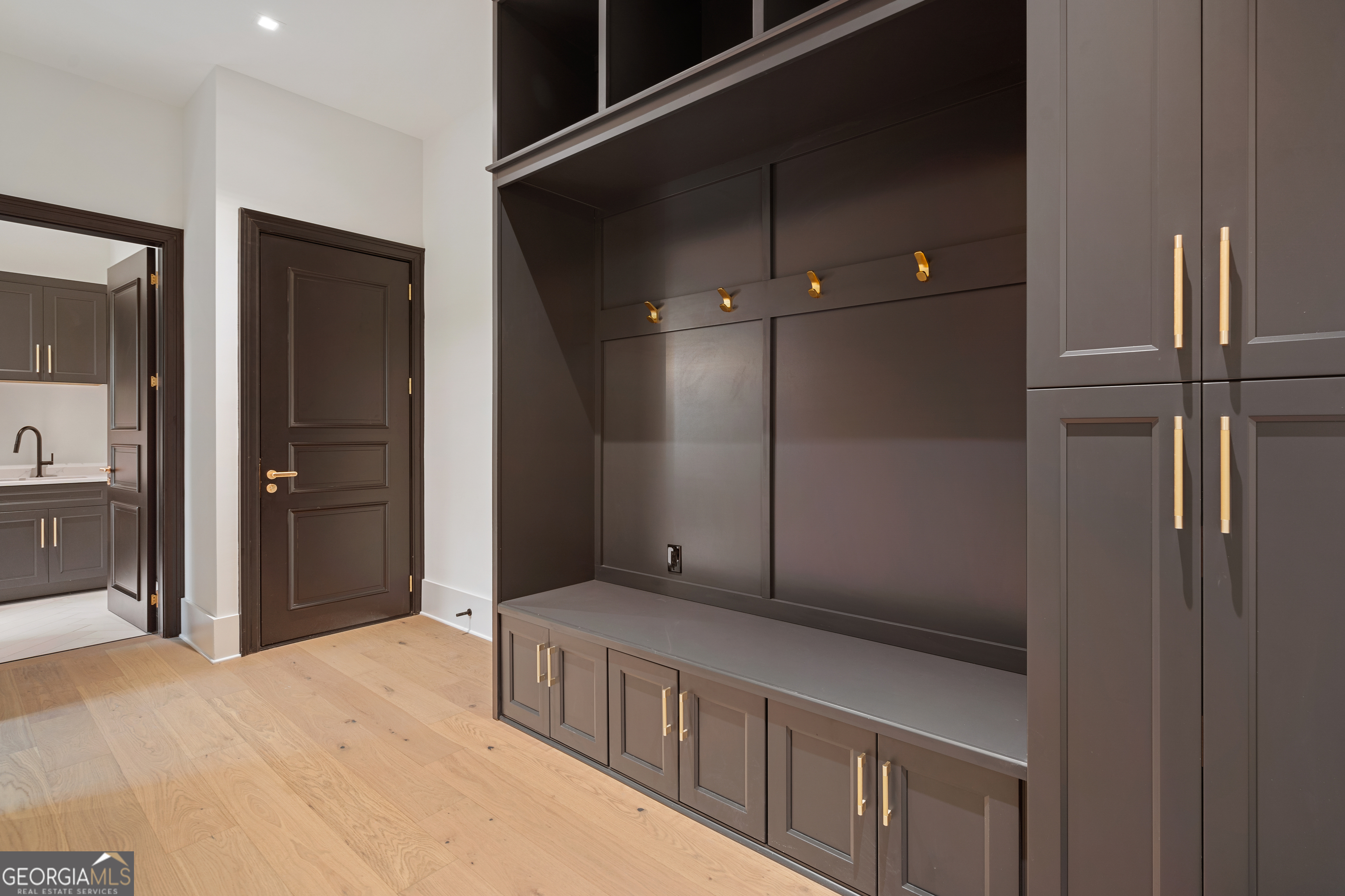 Echelon - Residential