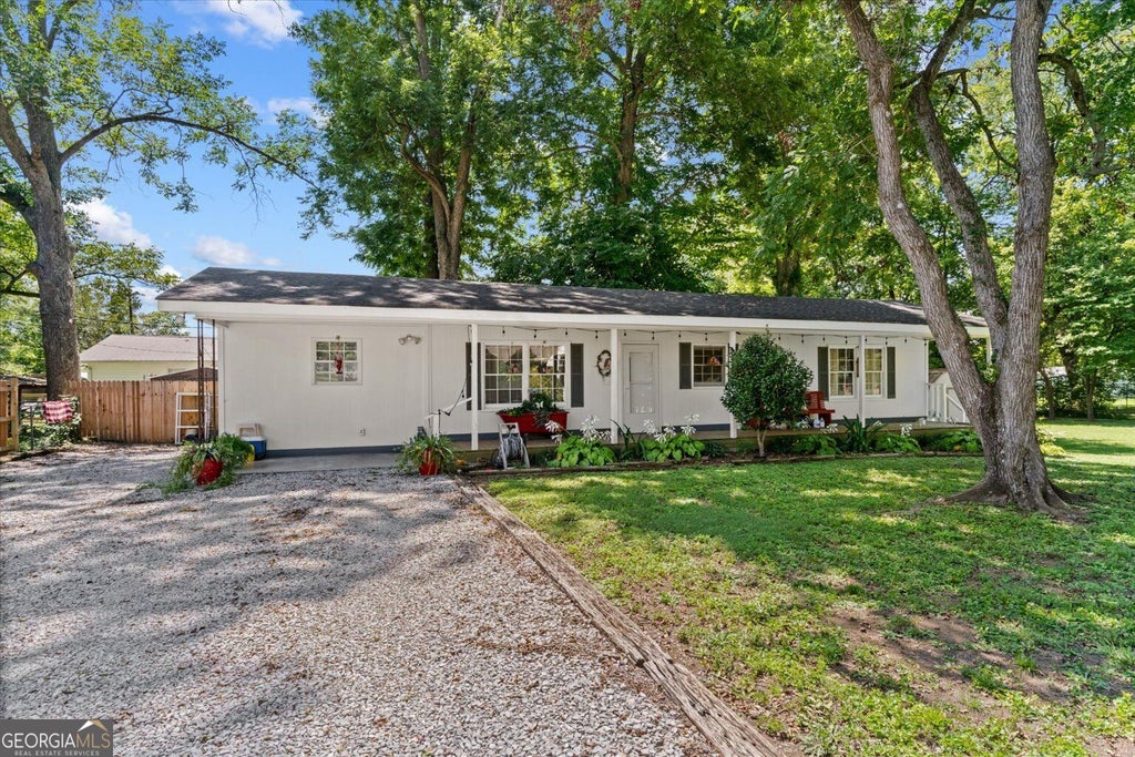 Photo of 202 Jordan Street, Tunnel Hill, GA 30755 (MLS # 10834332)