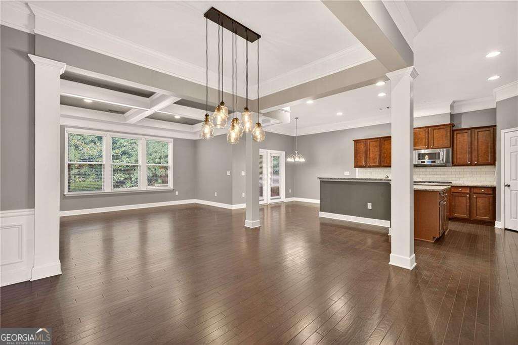 137 Barkley LN