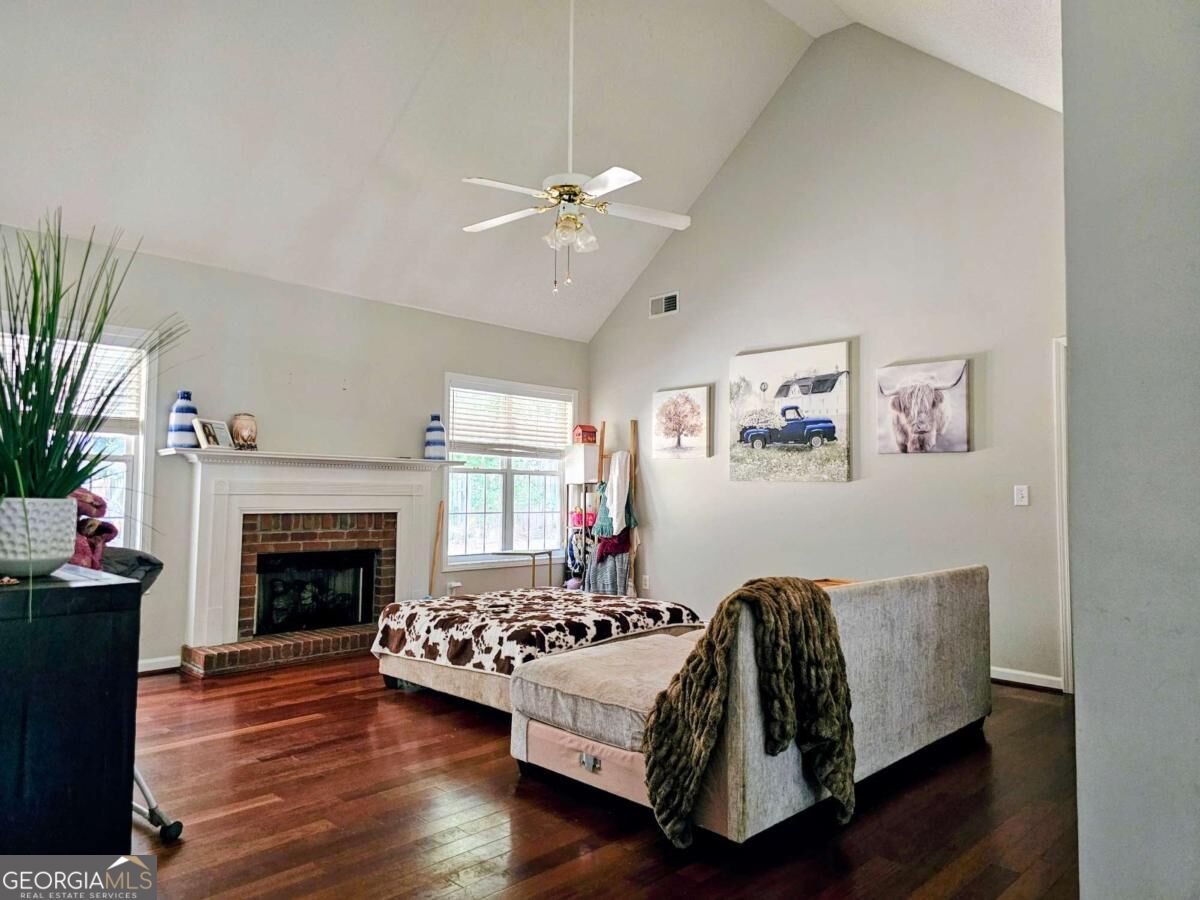 3946 Saint George TER SW