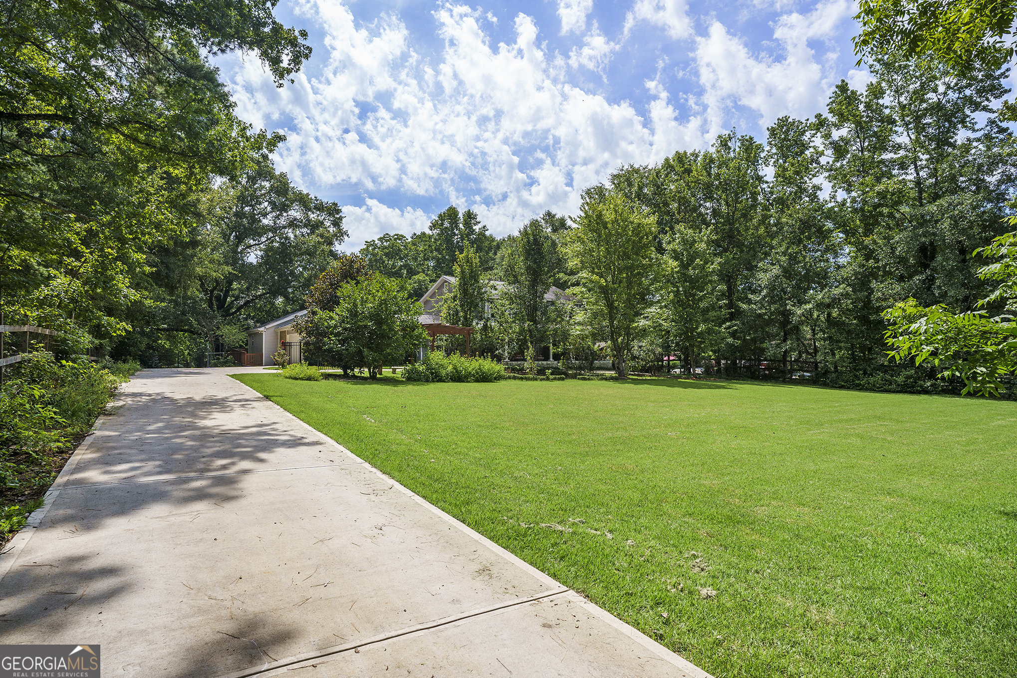 5230 West Shore DR SW