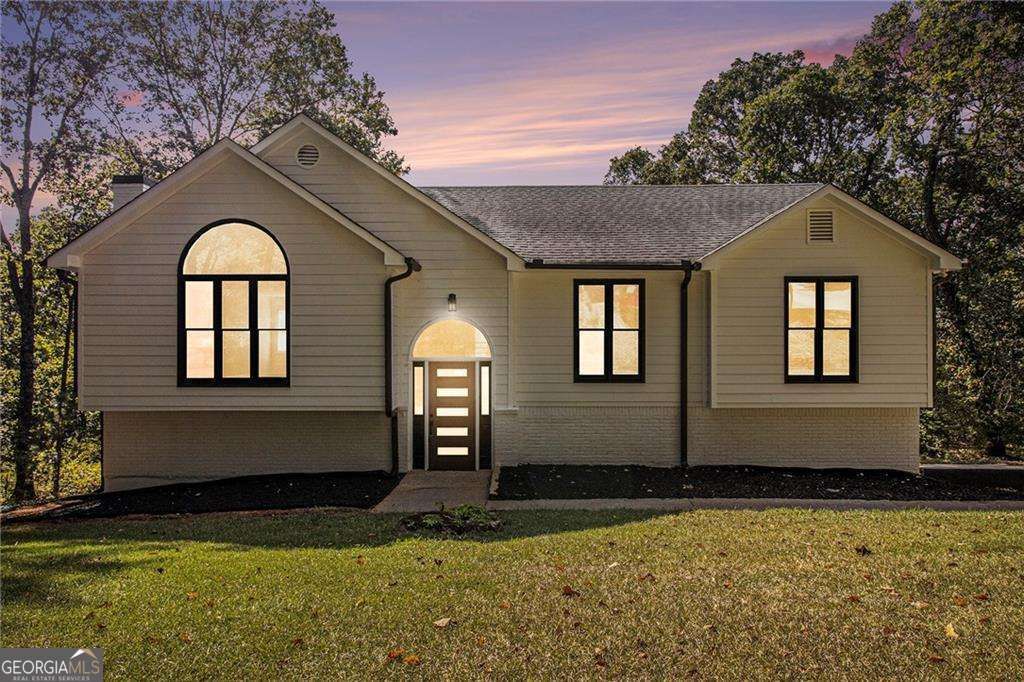 Photo of 29 Greenwood Drive SW, Cartersville, GA 30120 (MLS # 10682899)