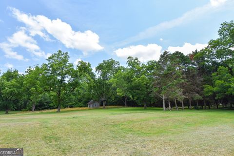 A home in Barnesville