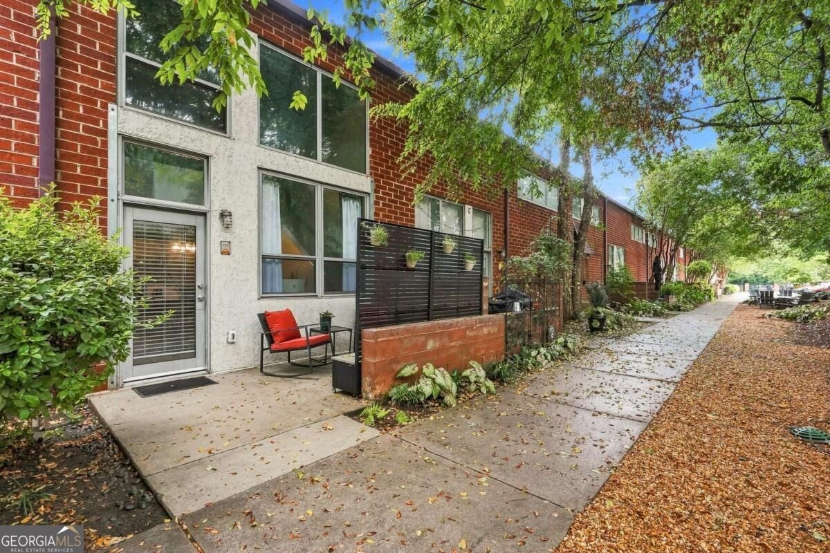 195 Arizona AVE NE 138
