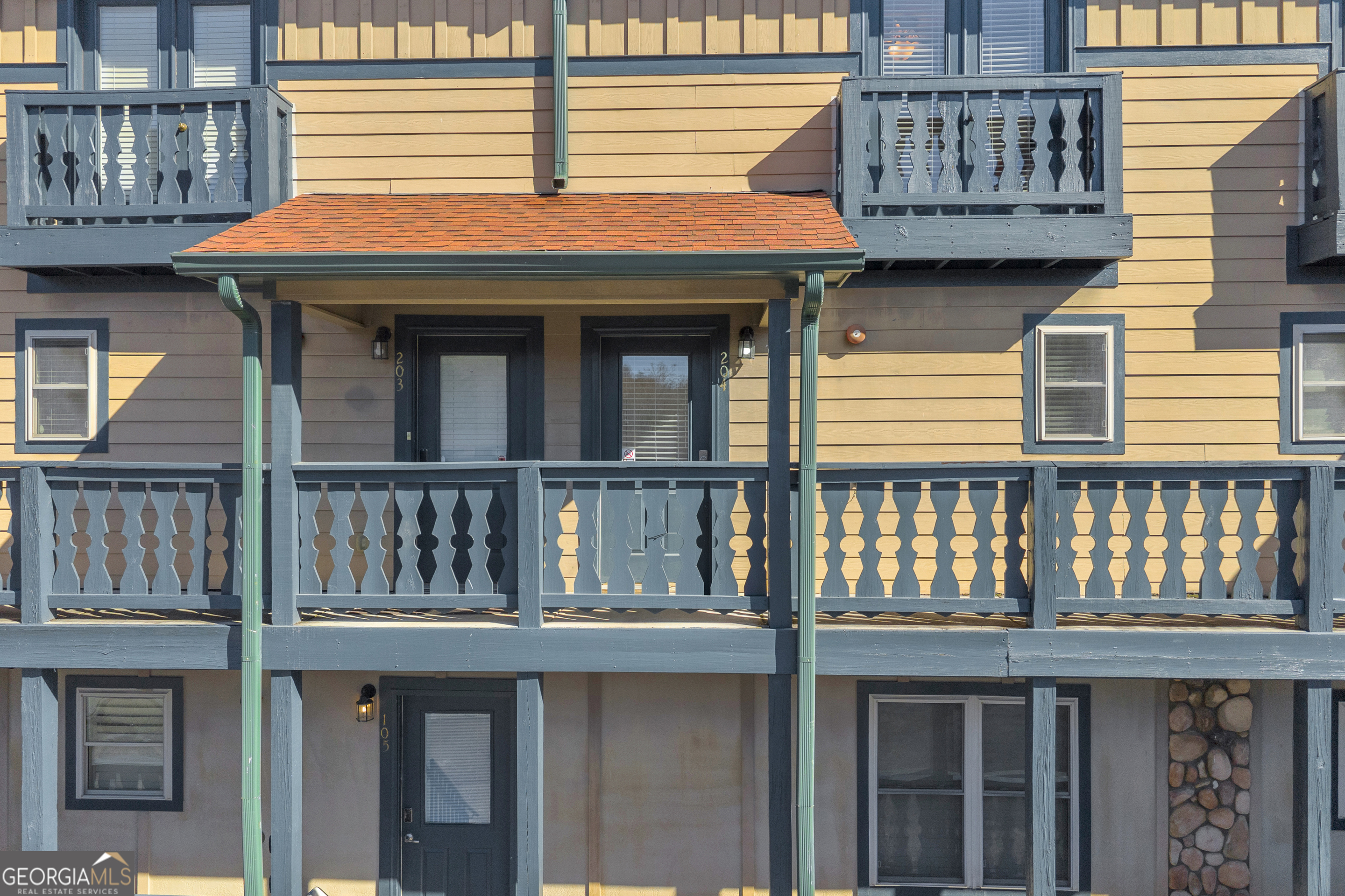 26-204 Midway ST #203 / DOOR #204