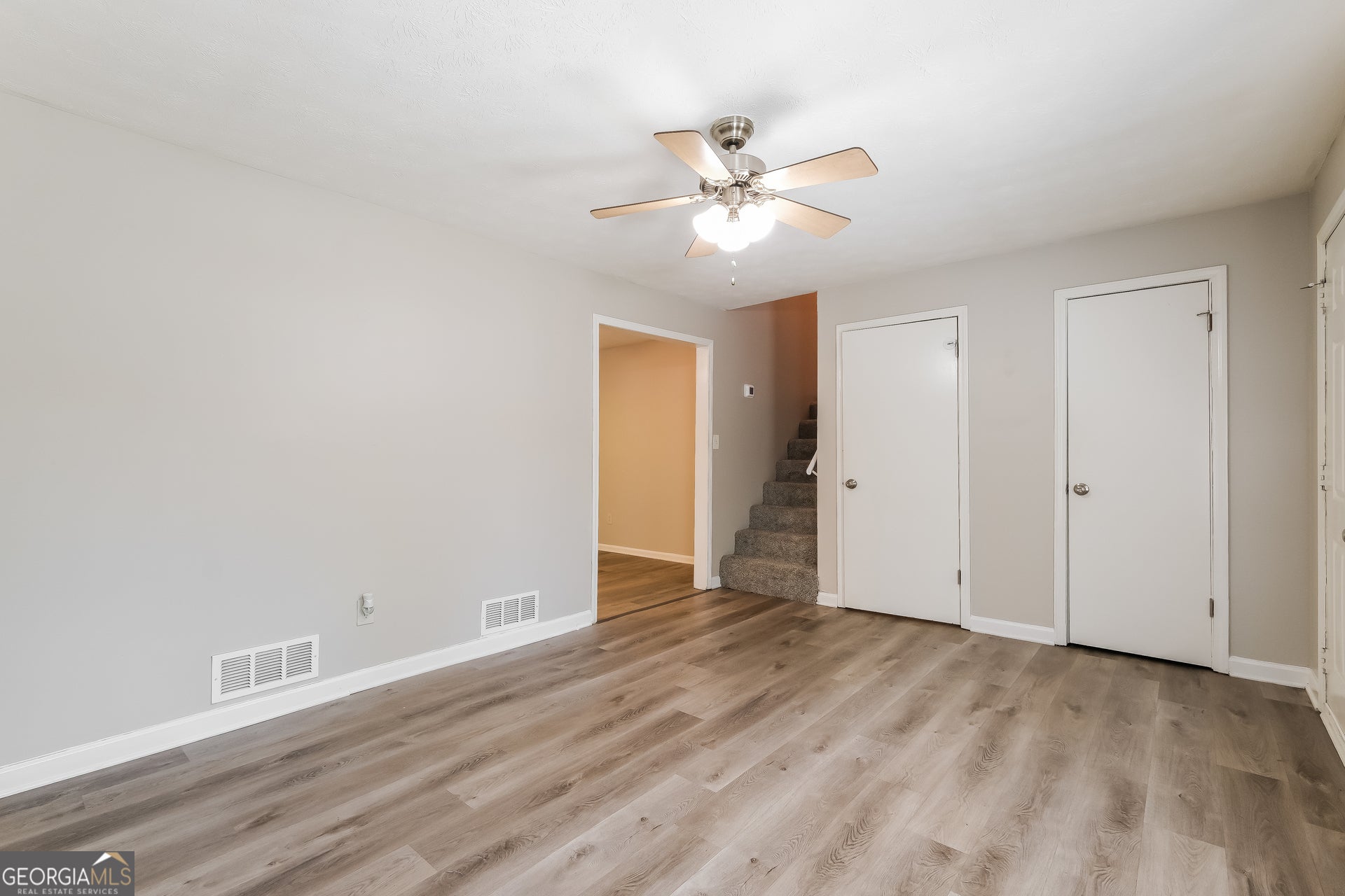 2852 Melanie LN