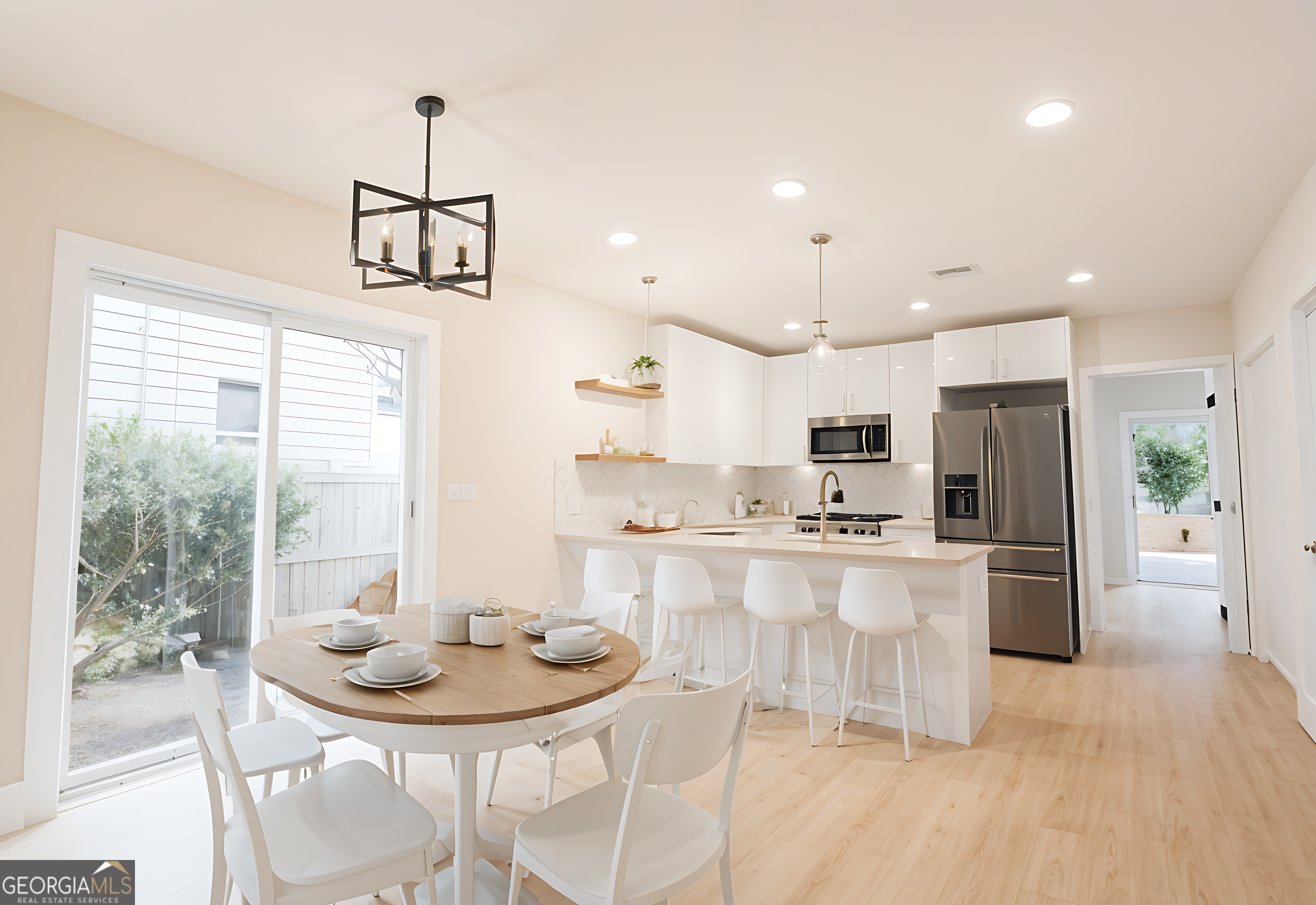 180 Wellington ST SW