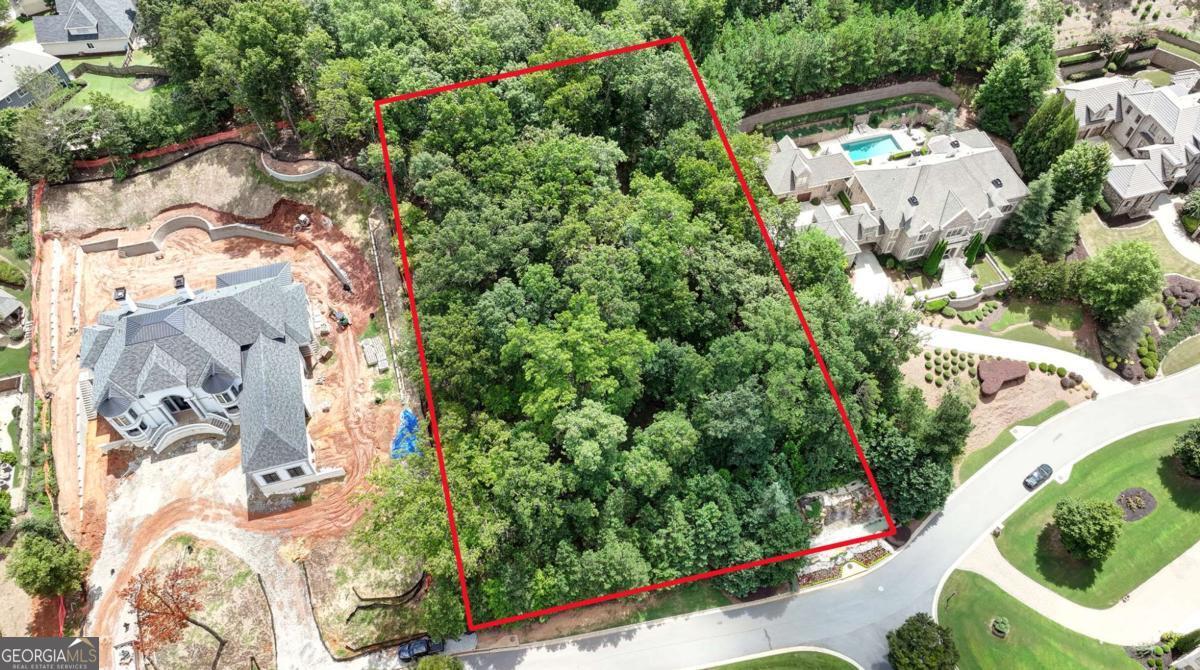 GRAND ESTATES OF THE SOUTH - Land