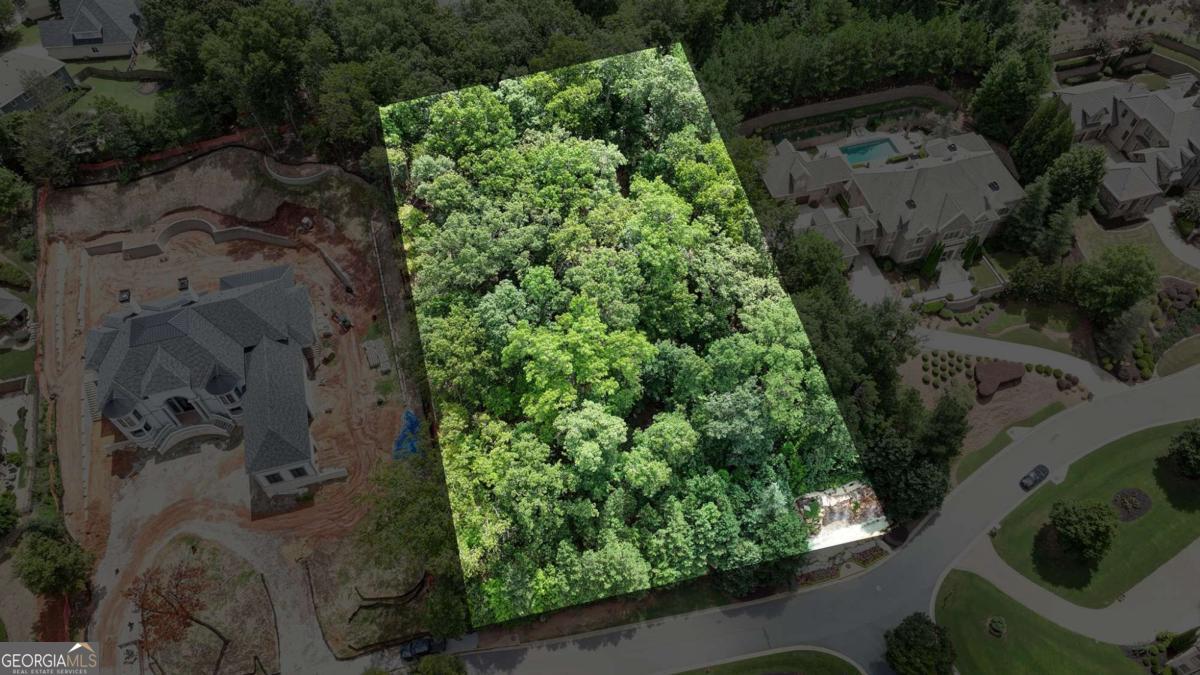 GRAND ESTATES OF THE SOUTH - Land