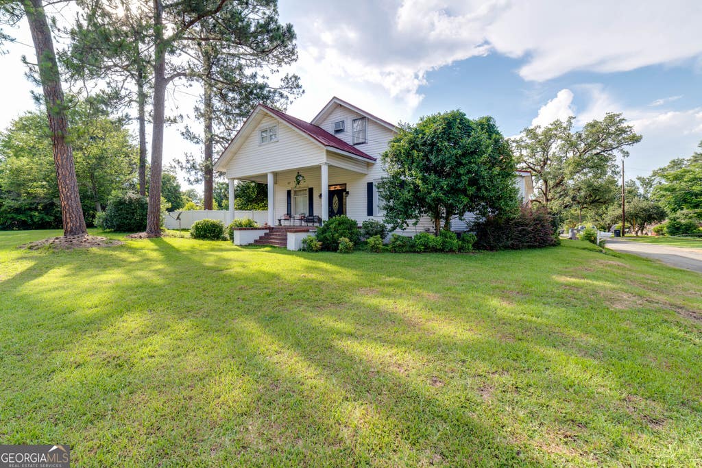 Photo of 73 Maxwell Street SE, Arlington, GA 39813 (MLS # 10786425)