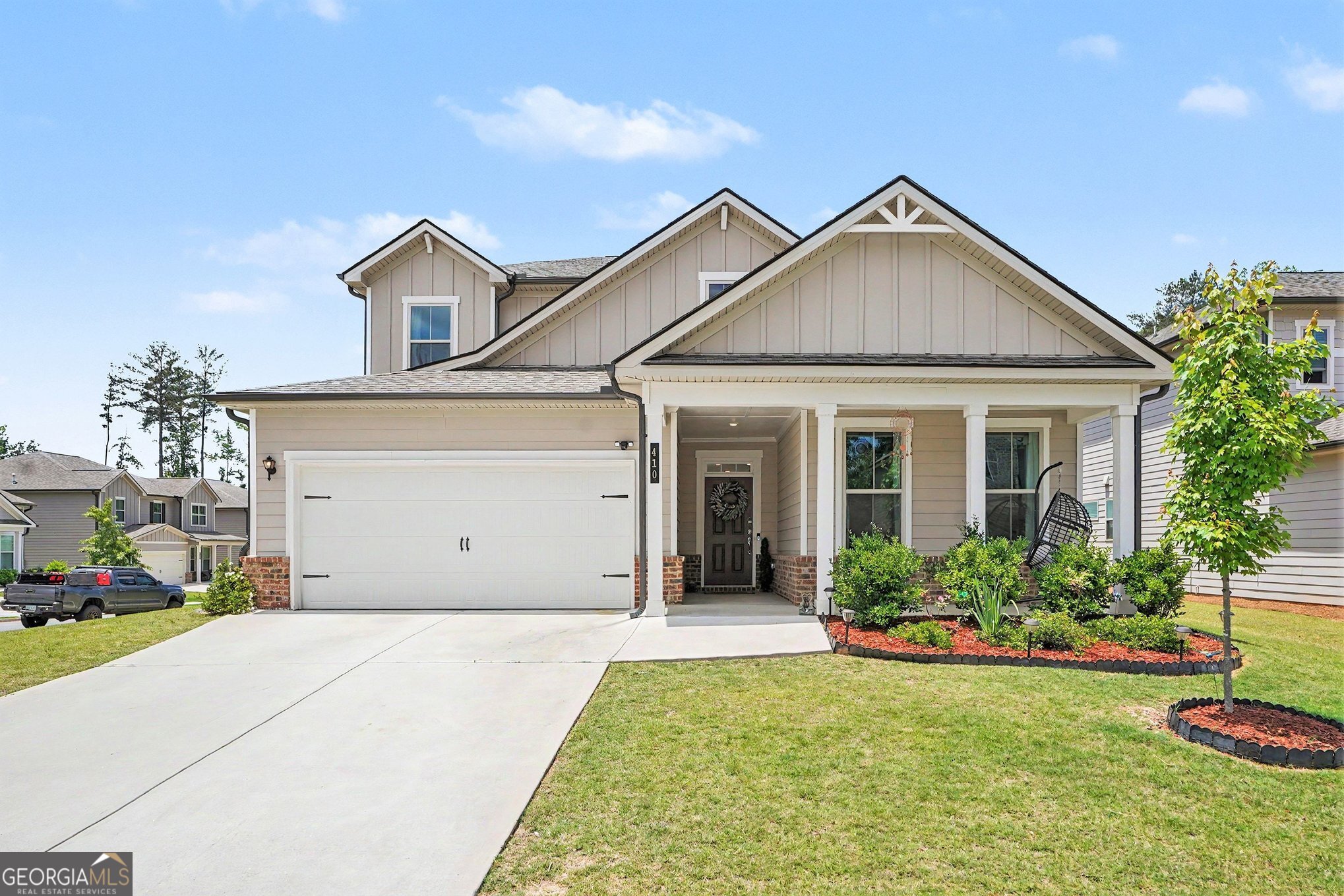 410 Kinross LN