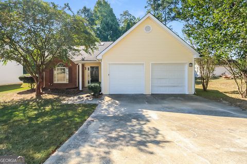 Photo of 6695 Emerald Pointe Circle, South Fulton, GA 30349 (MLS # 10625202)