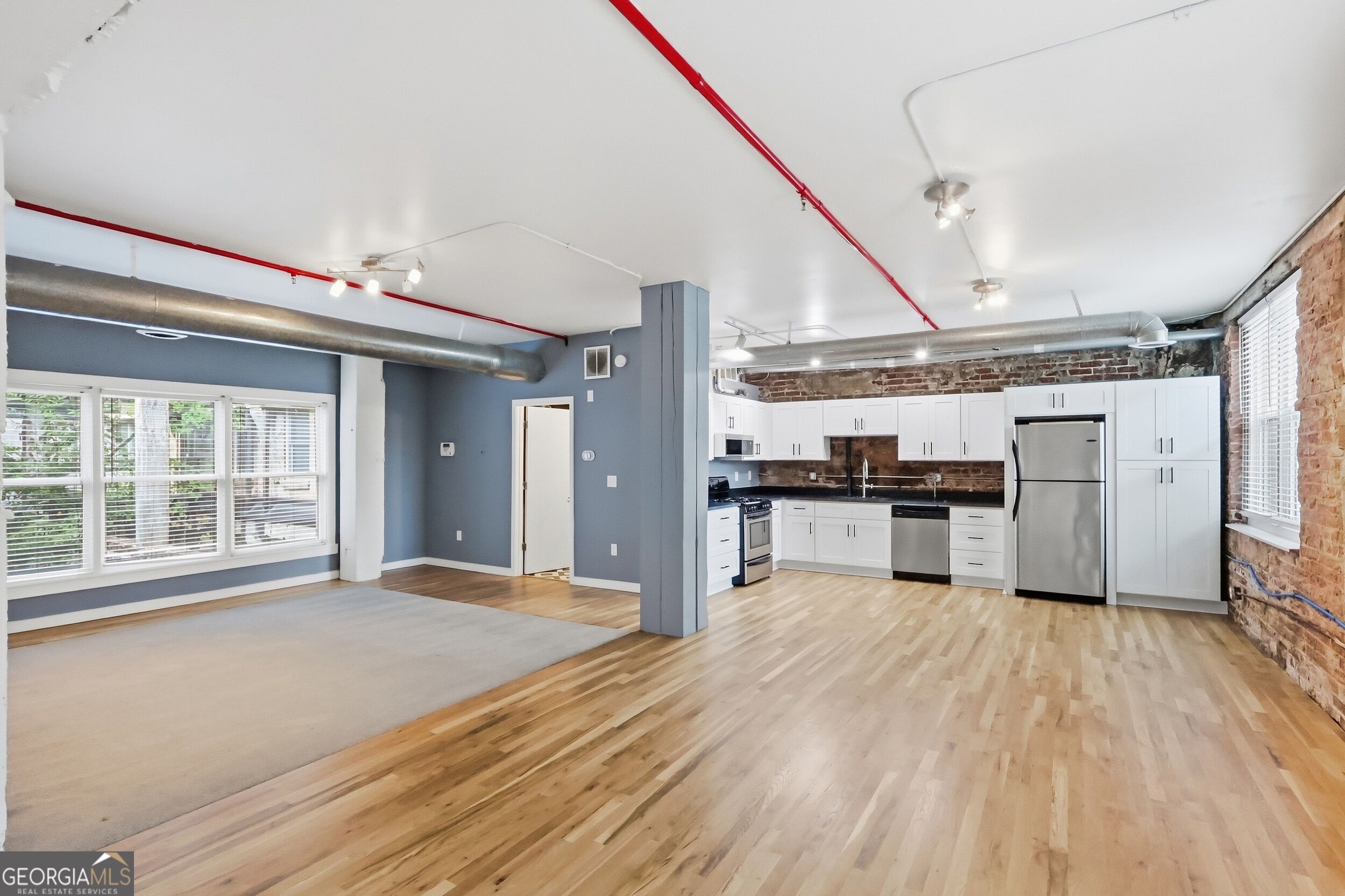 244 Peters ST SW 10