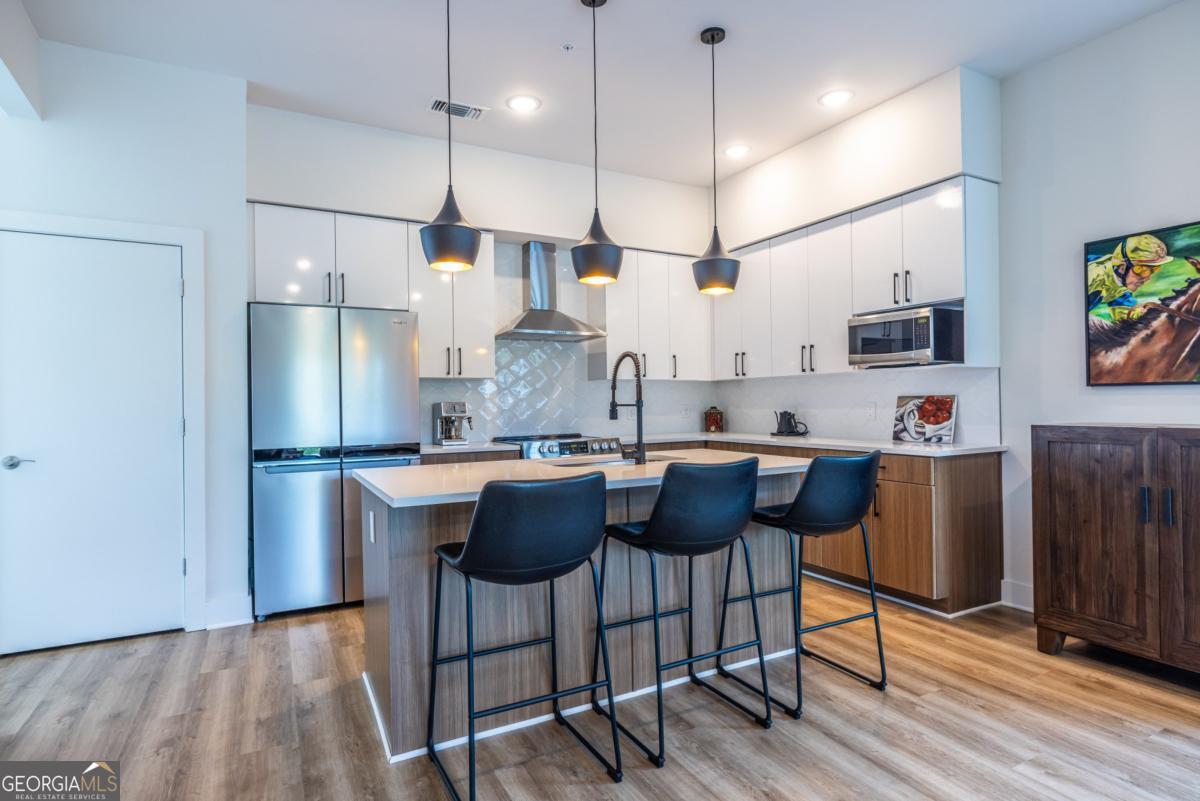 112 Rogers ST NE 208