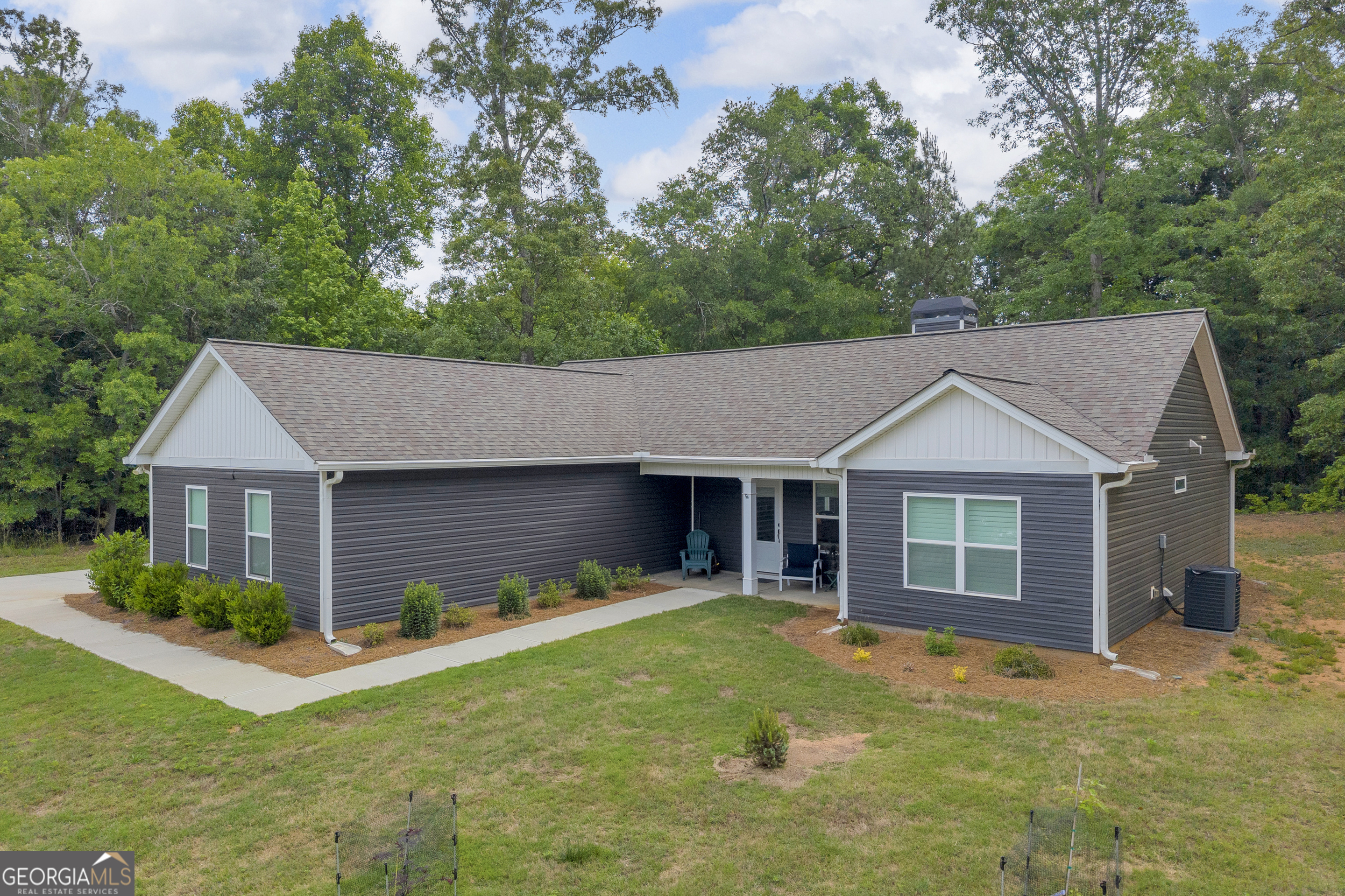 227 Topher ST