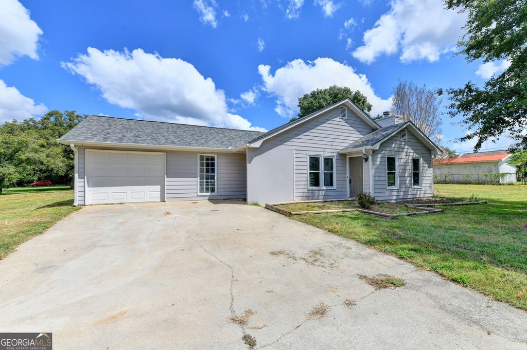 Photo of 2725 Milton Bryan Drive, Loganville, GA 30052 (MLS # 10837836)