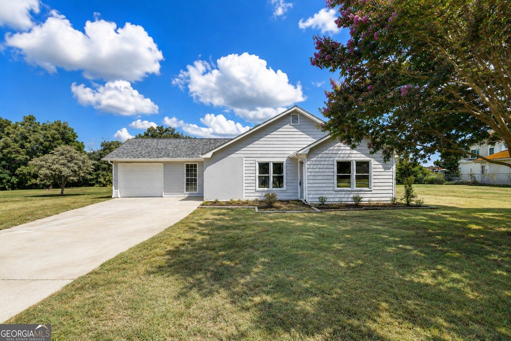 Photo of 2725 Milton Bryan Drive, Loganville, GA 30052 (MLS # 10837836)