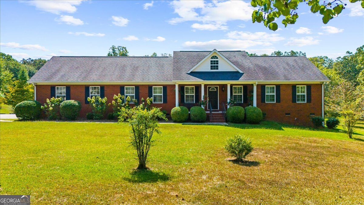 2572 Kingston HWY SE