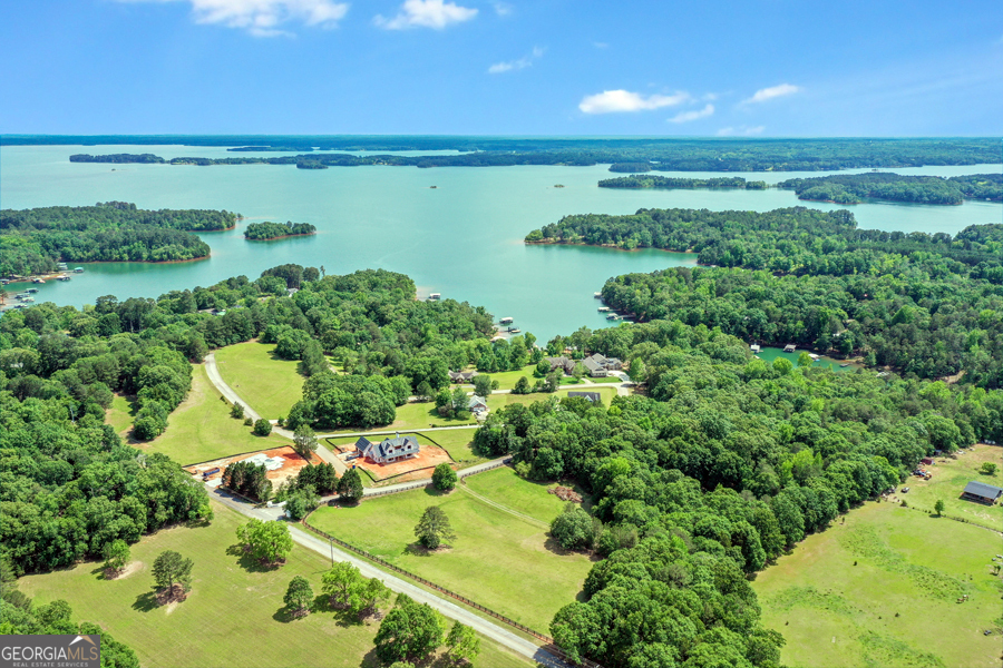 LOT E Majestic Shores DR