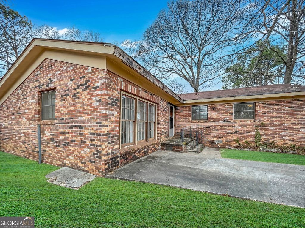 Photo of 333 Clairmont Drive, Warner Robins, GA 31088 (MLS # 10697681)