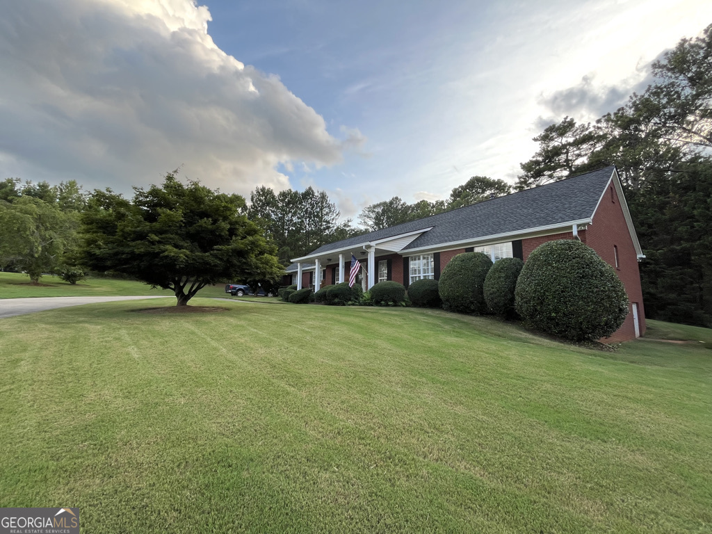 7963 Smith RD