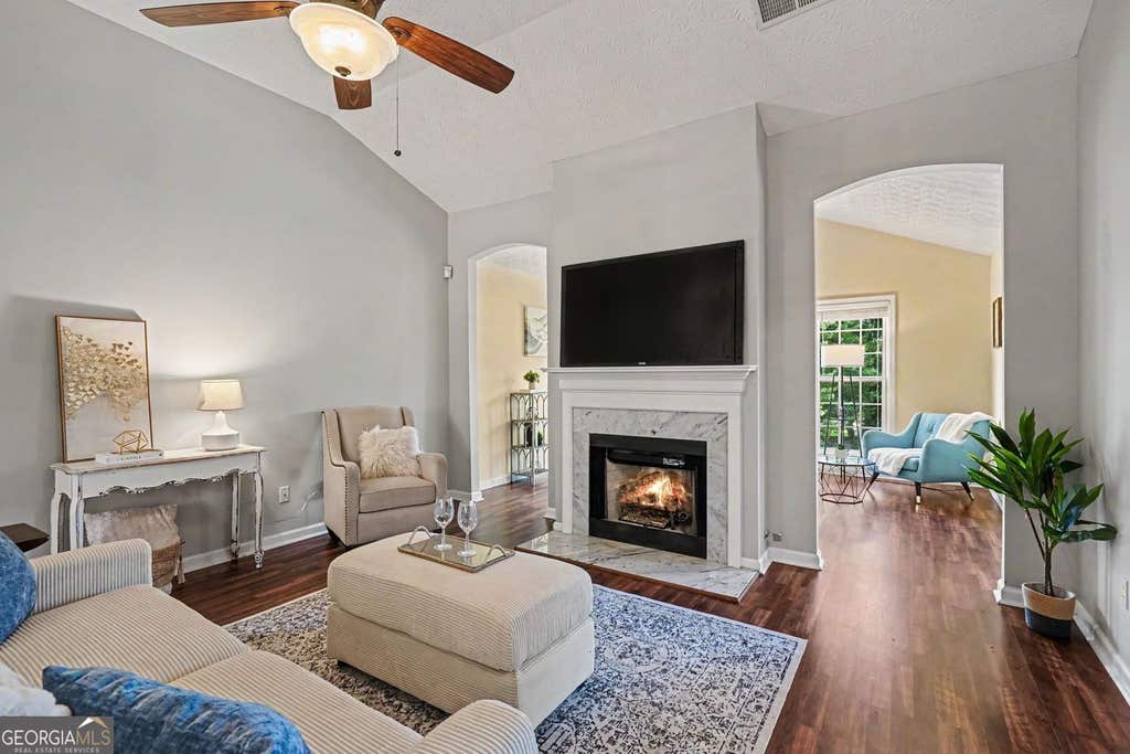 Photo of 1621 Cregon Court, Lawrenceville, GA 30043 (MLS # 10800595)