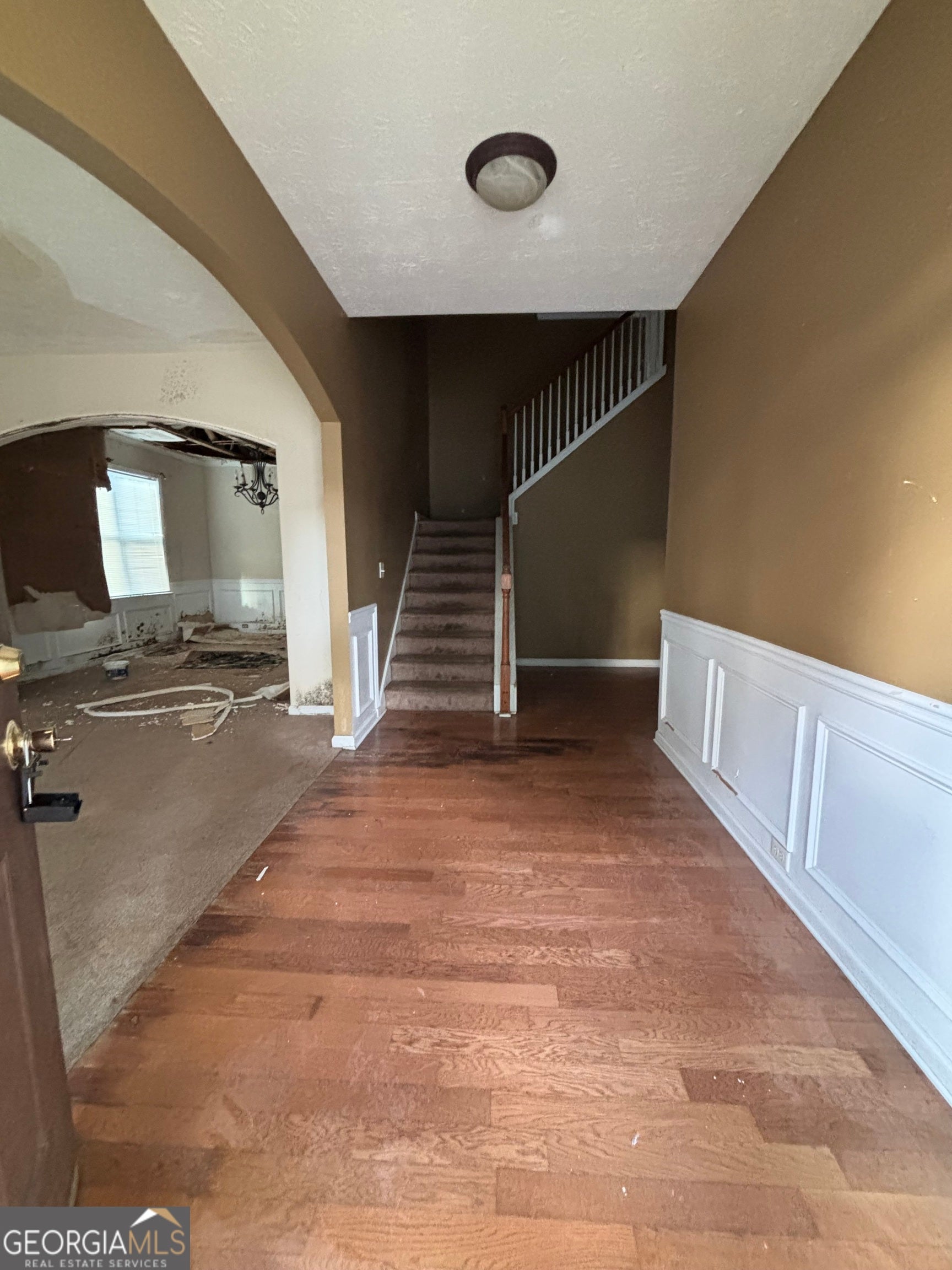 3112 Elmwood CT