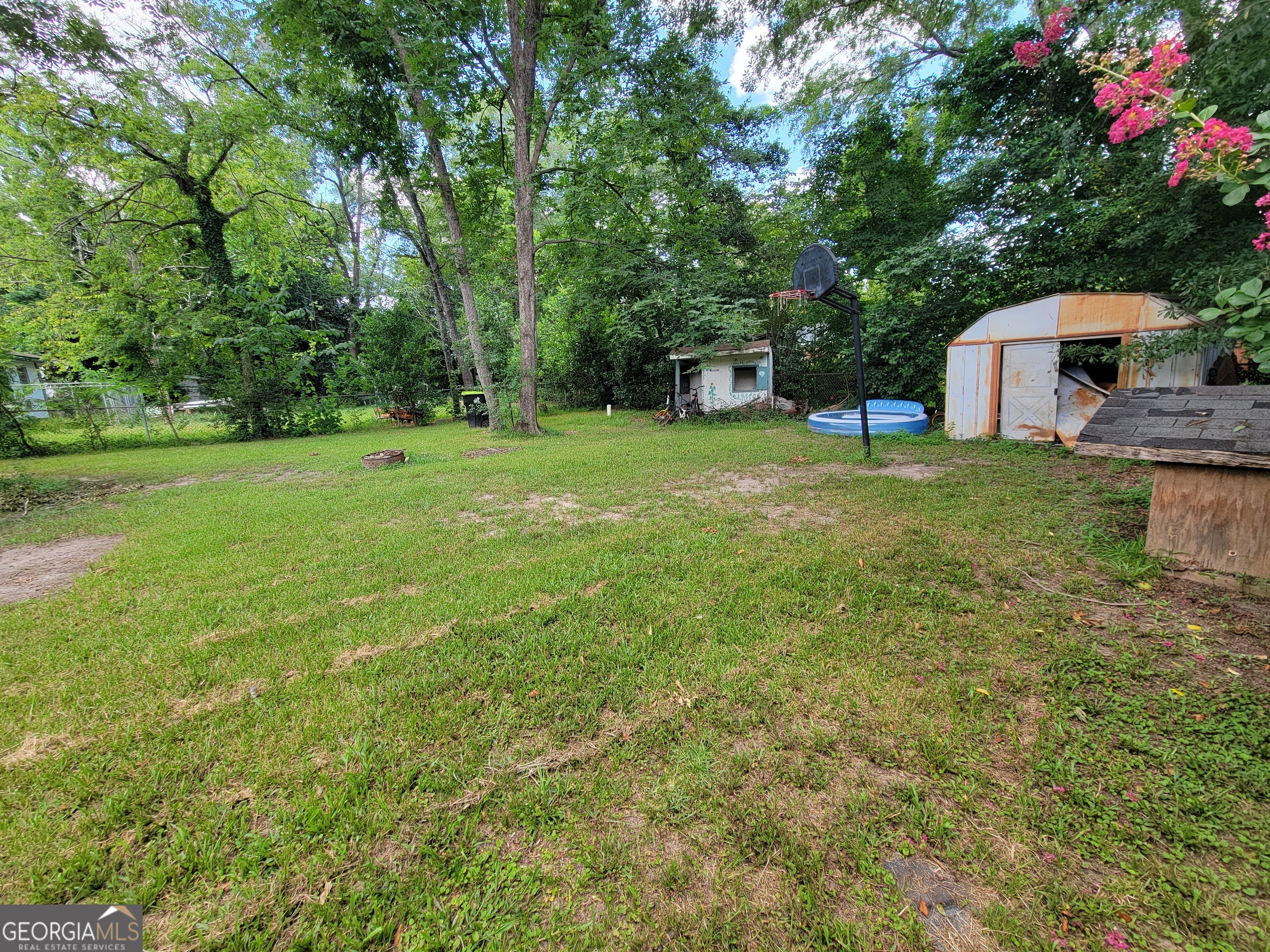 208 Ravenwood WAY