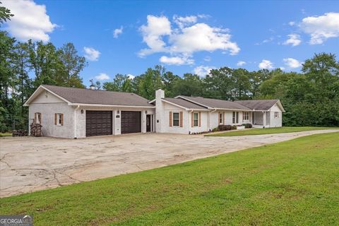 Photo of 2716 Georgia 16, Carrollton, GA 30116 (MLS # 10802156)