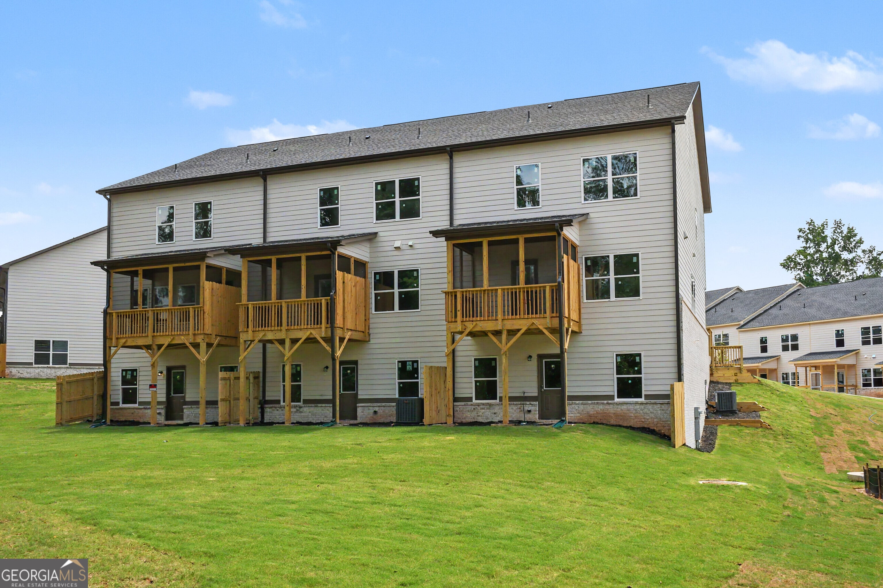 4253 Fern River TRL 12